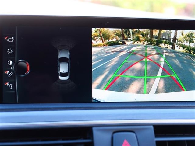 2017 BMW 3 Series 330i - 17037465 - 25