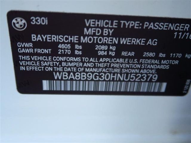 2017 BMW 3 Series 330i - 17037465 - 31