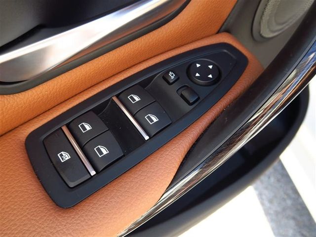 2017 BMW 3 Series 340i - 17046327 - 18