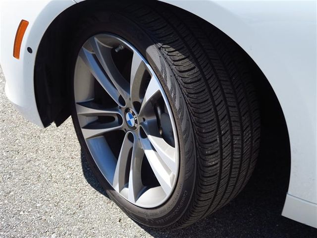 2017 BMW 3 Series 340i - 17046327 - 30