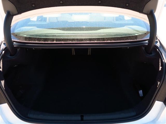 2017 BMW 5 Series 530i - 17003308 - 10