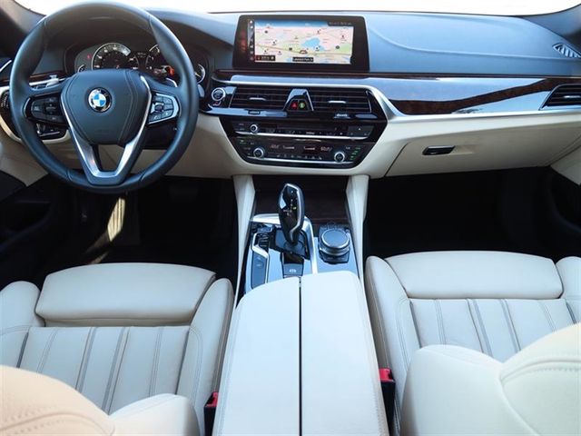 2017 BMW 5 Series 530i - 17003308 - 12