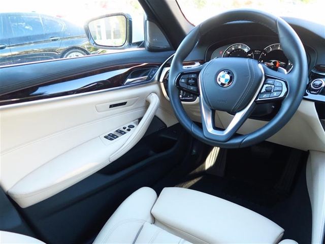 2017 BMW 5 Series 530i - 17003308 - 13