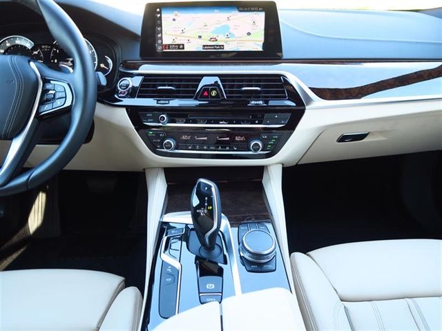 2017 BMW 5 Series 530i - 17003308 - 14