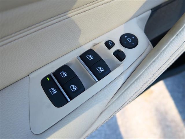 2017 BMW 5 Series 530i - 17003308 - 18