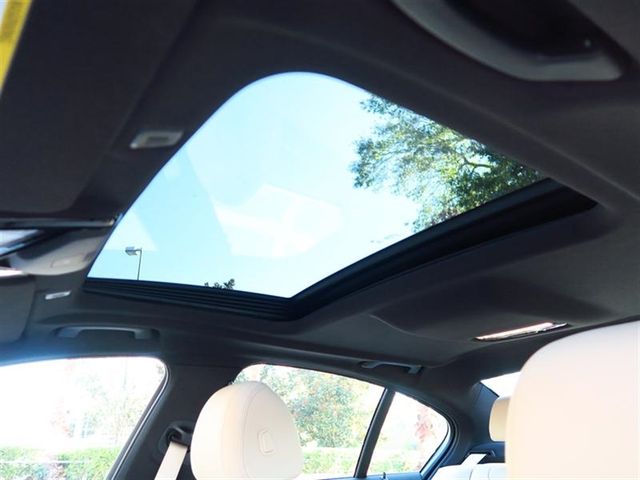 2017 BMW 5 Series 530i - 17003308 - 21