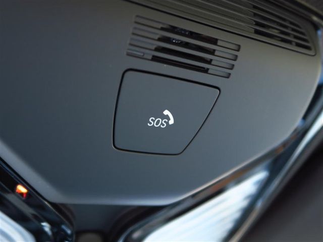 2017 BMW 5 Series 530i - 17003308 - 22