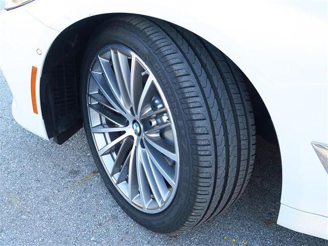 2017 BMW 5 Series 530i - 17003308 - 30