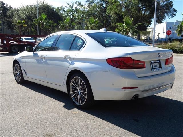 2017 BMW 5 Series 530i - 17003308 - 4