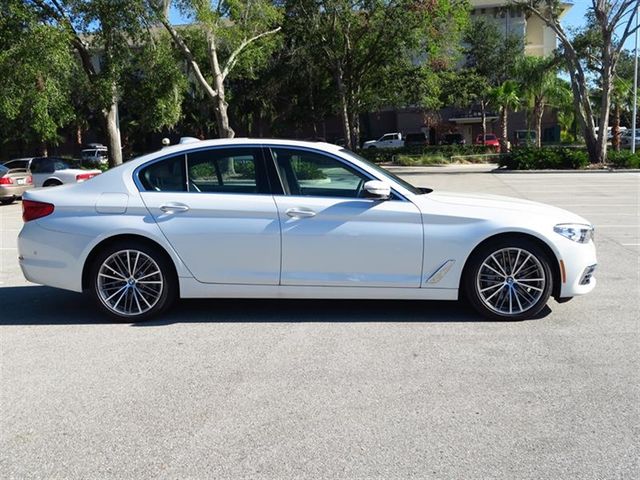 2017 BMW 5 Series 530i - 17003308 - 7