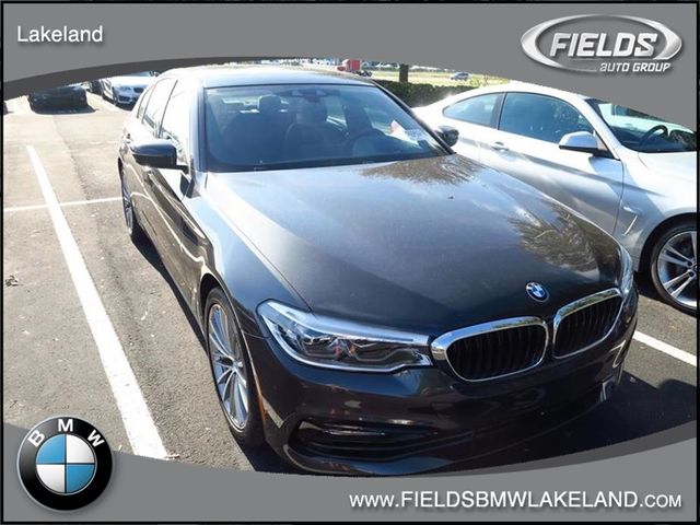 2017 BMW 5 Series 540i - 17091104 - 0