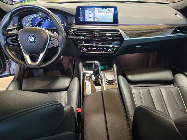 2017 BMW 5 Series Sportline BMW 530i  - 22929955 - 16