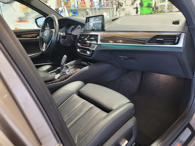 2017 BMW 5 Series Sportline BMW 530i  - 22929955 - 21