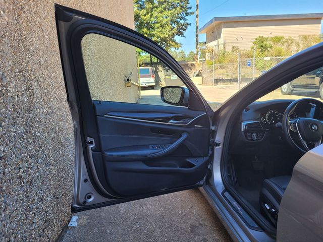 2017 BMW 5 Series Sportline BMW 530i  - 22929955 - 35