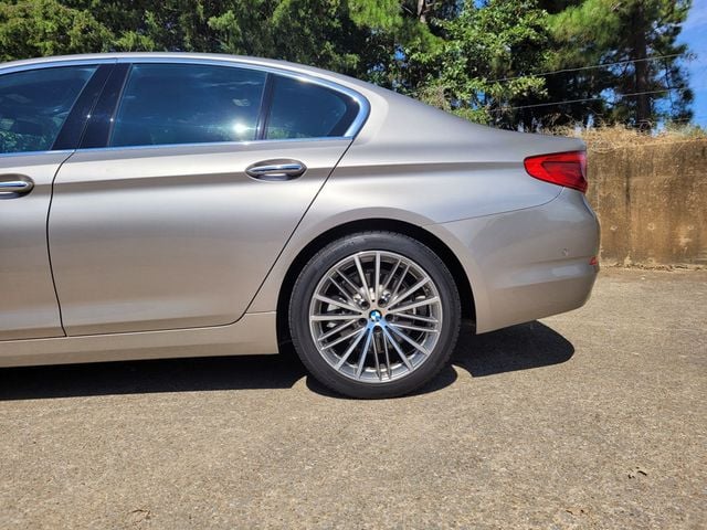 2017 BMW 5 Series Sportline BMW 530i  - 22929955 - 5