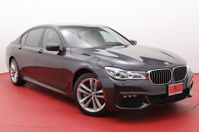 2017 BMW 7 Series  - 21004105 - 0