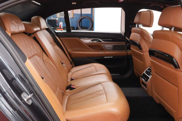 2017 BMW 7 Series  - 21004105 - 12