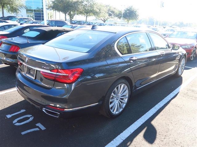 2017 BMW 7 Series 740i xDrive - 17055106 - 3