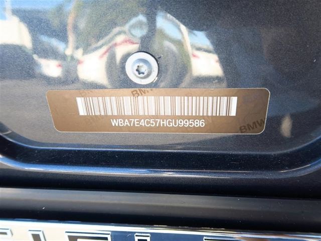 2017 BMW 7 Series 740i xDrive - 17055106 - 4