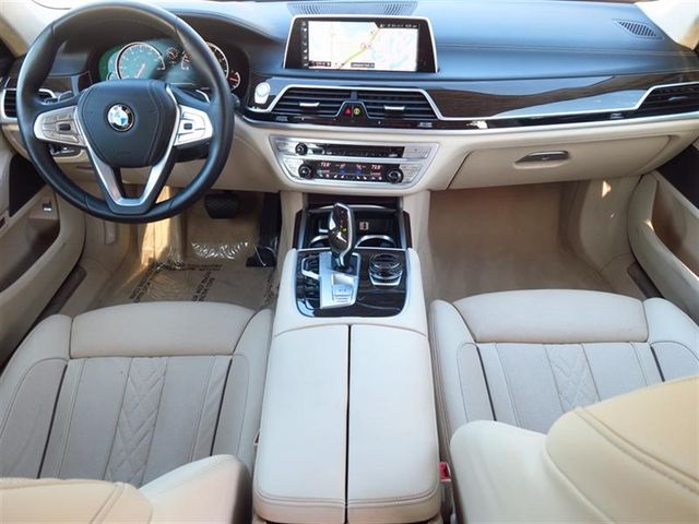 2017 BMW 7 Series 750i xDrive - 16918017 - 12