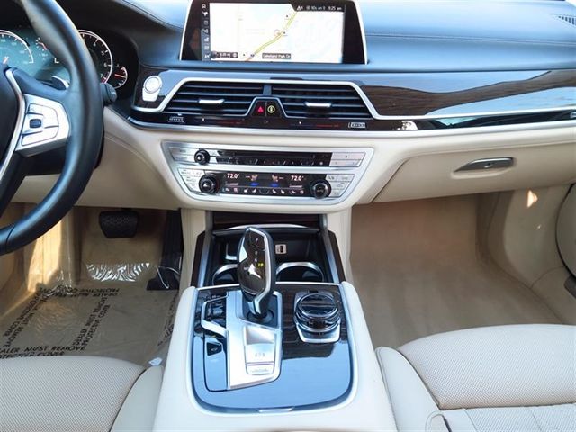 2017 BMW 7 Series 750i xDrive - 16918017 - 14