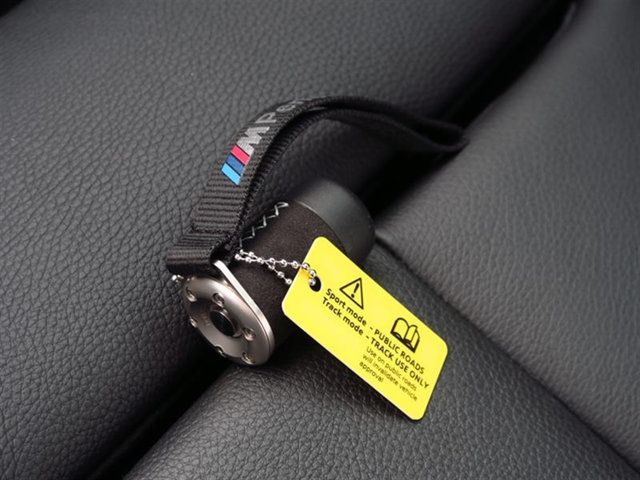 2017 BMW M2 Coupe - 16944361 - 24