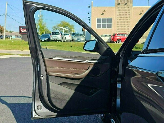 2017 BMW X1 xDrive28i - 22919196 - 18