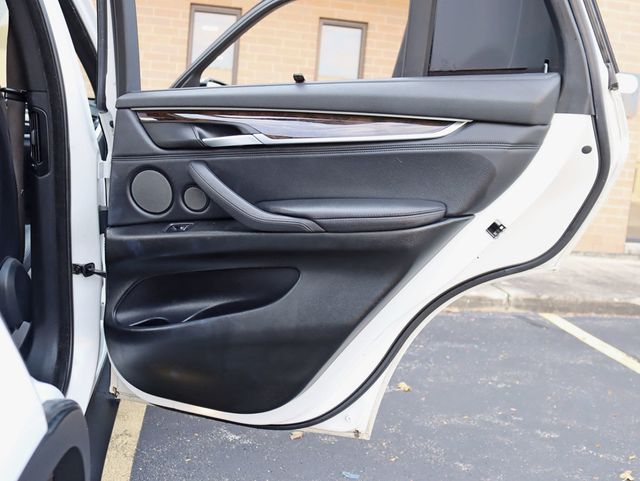 2017 BMW X5 xDrive35i Sports Activity Vehicle - 22932667 - 34