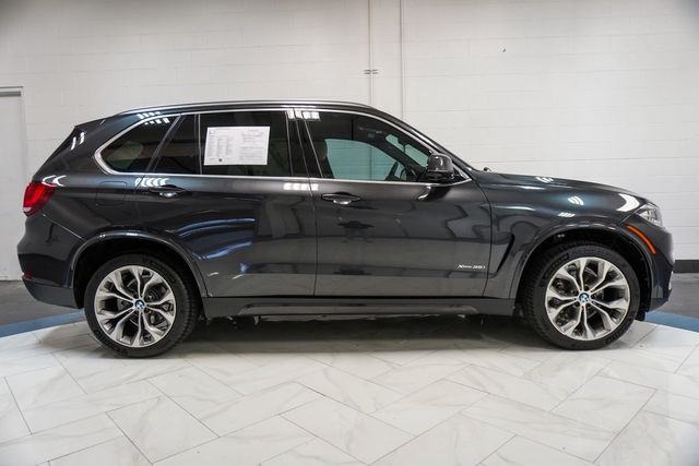 2017 BMW X5 xDrive35i Sports Activity Vehicle - 22937305 - 34