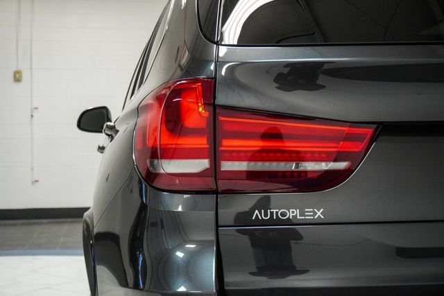2017 BMW X5 xDrive35i Sports Activity Vehicle - 22937305 - 39