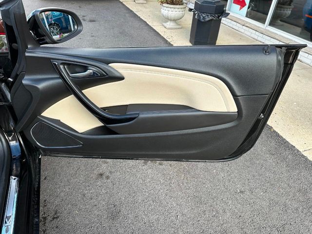 2017 Buick Cascada 2dr Convertible Premium - 22928589 - 25