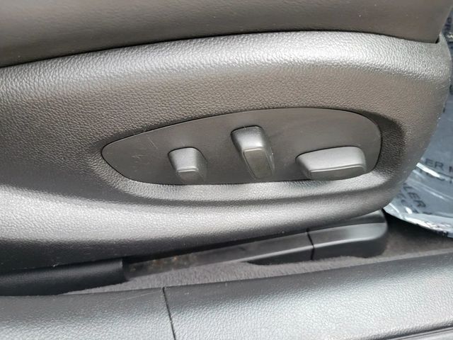 2017 Cadillac CTS 2.0 Luxury Sedan 4D - 22932432 - 27