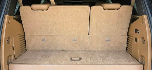 2017 Cadillac Escalade 4WD 4dr Platinum - 22910088 - 16