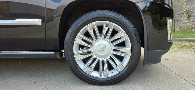2017 Cadillac Escalade 4WD 4dr Platinum - 22910088 - 47
