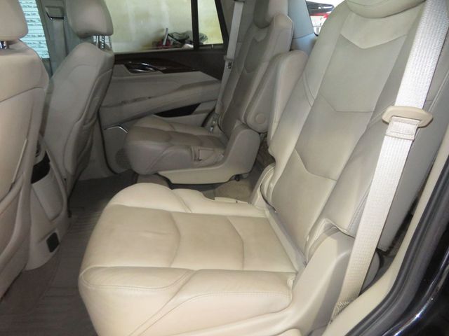 2017 Cadillac Escalade EXTRA CLEAN ESCALDE 3RD ROW SEAT LOW MILES 2 OWNER BLACK BEAUTY  - 22938570 - 23