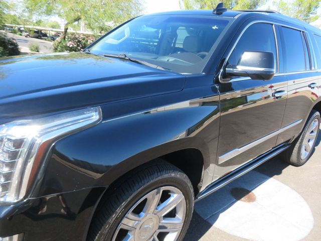 2017 Cadillac Escalade EXTRA CLEAN ESCALDE 3RD ROW SEAT LOW MILES 2 OWNER BLACK BEAUTY  - 22938570 - 7