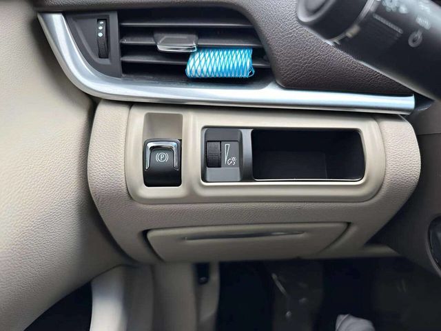 2017 Cadillac XTS 4dr Sedan Luxury AWD - 22936433 - 20