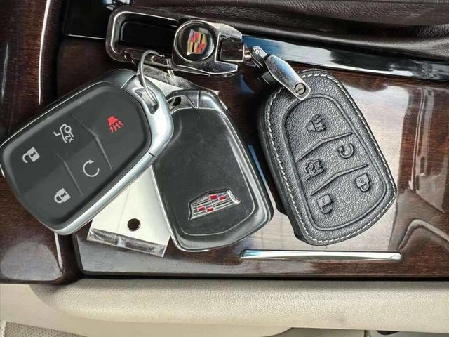 2017 Cadillac XTS 4dr Sedan Luxury AWD - 22936433 - 31