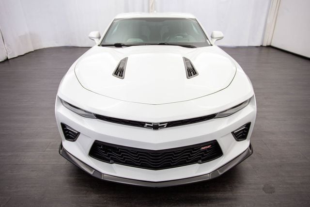 2017 Chevrolet Camaro 2dr Coupe 2SS - 22385181 - 13