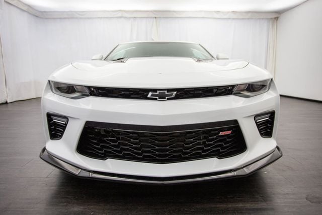 2017 Chevrolet Camaro 2dr Coupe 2SS - 22385181 - 31