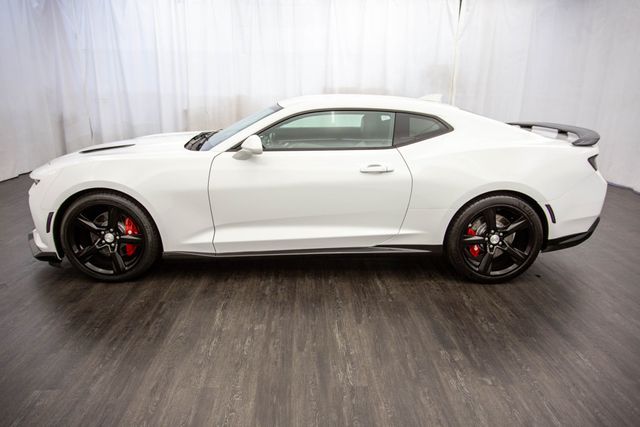 2017 Chevrolet Camaro 2dr Coupe 2SS - 22385181 - 6
