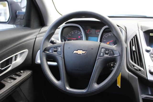 2017 Chevrolet Equinox FWD 4dr LS - 22912712 - 20