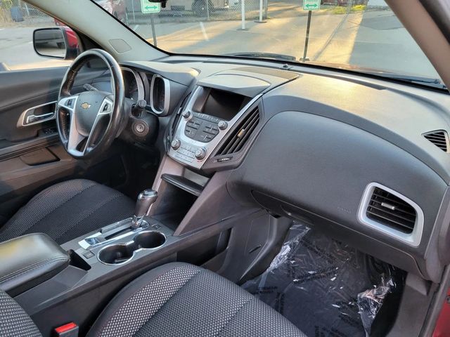 2017 Chevrolet Equinox LT Sport Utility 4D - 22933658 - 13