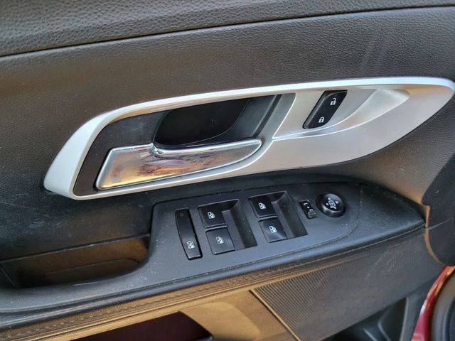 2017 Chevrolet Equinox LT Sport Utility 4D - 22933658 - 16