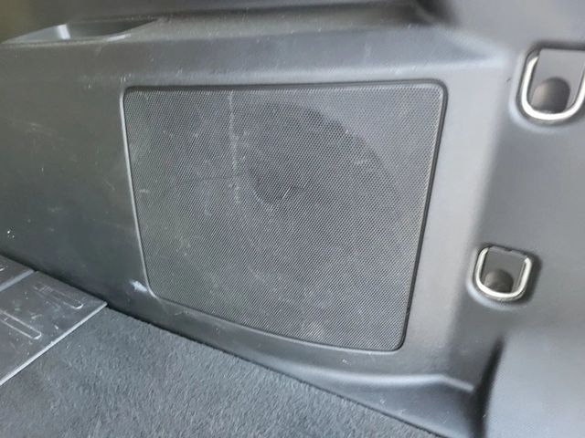 2017 Chevrolet Equinox LT Sport Utility 4D - 22933658 - 20