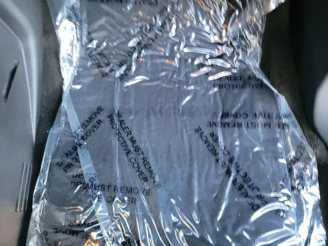 2017 Chevrolet Equinox LT Sport Utility 4D - 22933658 - 28