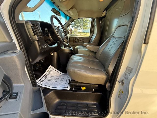 2017 Chevrolet Express Cargo Van EXTENDED VERSION - 22934286 - 10
