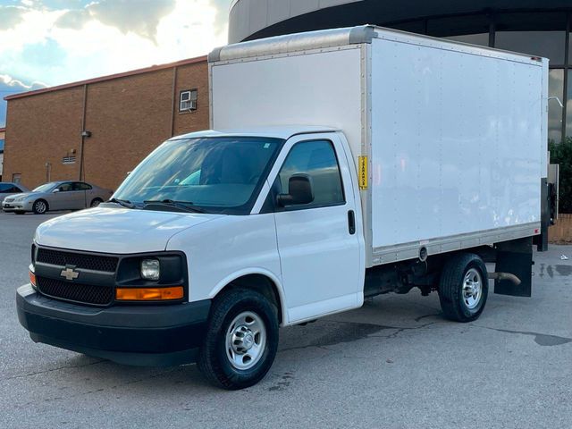2017 Chevrolet Express Commercial Cutaway '17 CHEVY EXPRESS 3500 BOX-TRUCK TOMMY-GATE 1-OWNER 615-730-9991 - 22304948 - 2