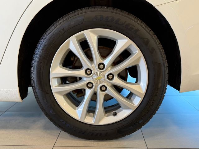 2017 Chevrolet Malibu 4dr Sedan LT w/1LT - 22935184 - 24