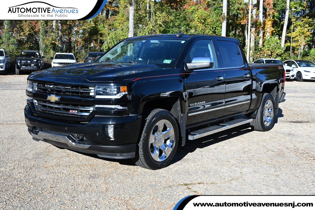2017 Chevrolet Silverado 1500 4WD Crew Cab 143.5'' LTZ (2LZ) w/ 20'' Wheels, Plus Pkg, Sunroof - 22936511 | Video 1